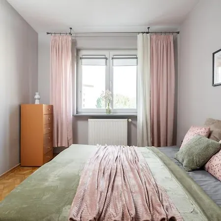 Apartment Superapart Malborska 3 *