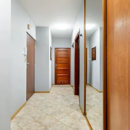 Superapart Malborska 3 Daire Varşova